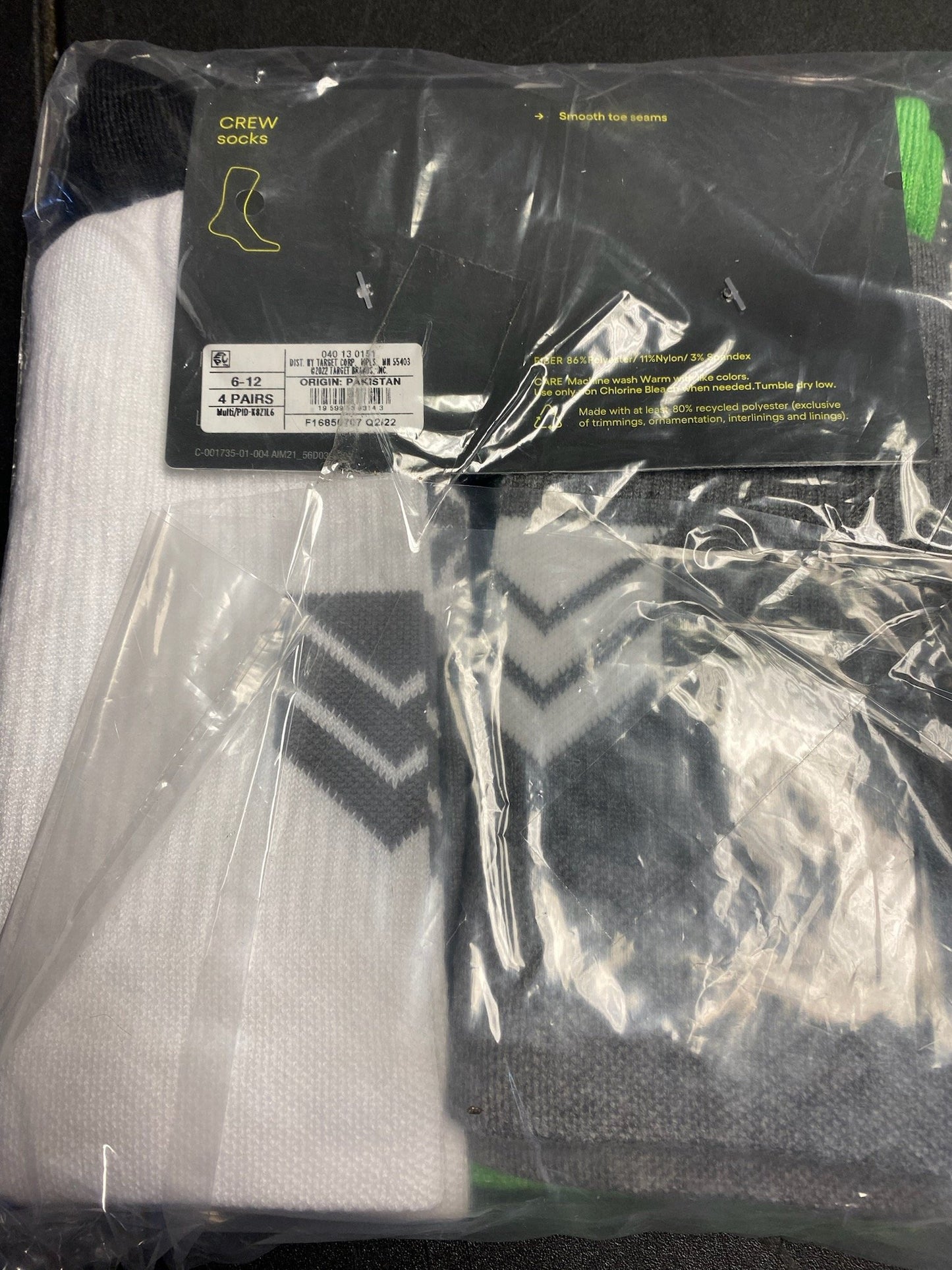 All In Motion Crew Socks 4 pack Green/Black/Gray/White Size 6-12