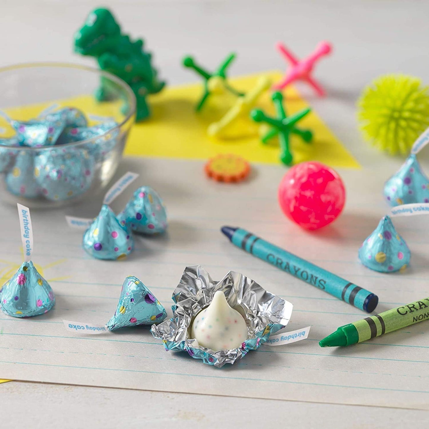 HERSHEY'S Kisses Birthday Cake Flavored with Sprinkles Candy Bag (10 Oz), Pack of 2