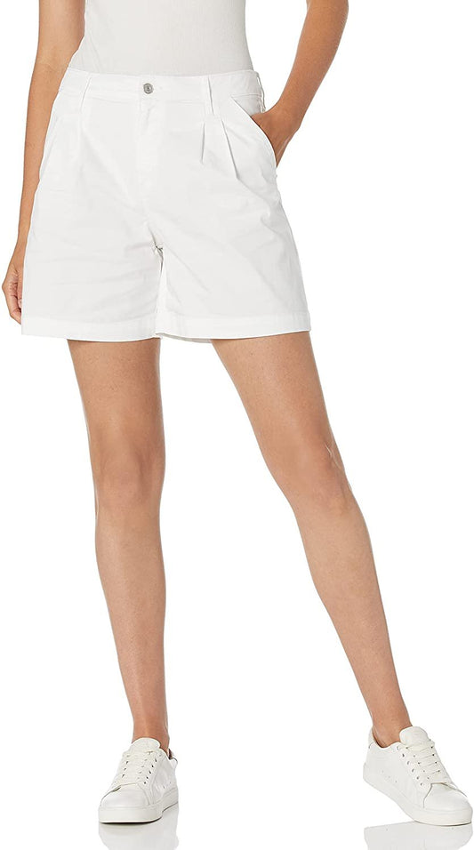 Gloria Vanderbilt Women's High Rise 6" Inseam Pleated Short