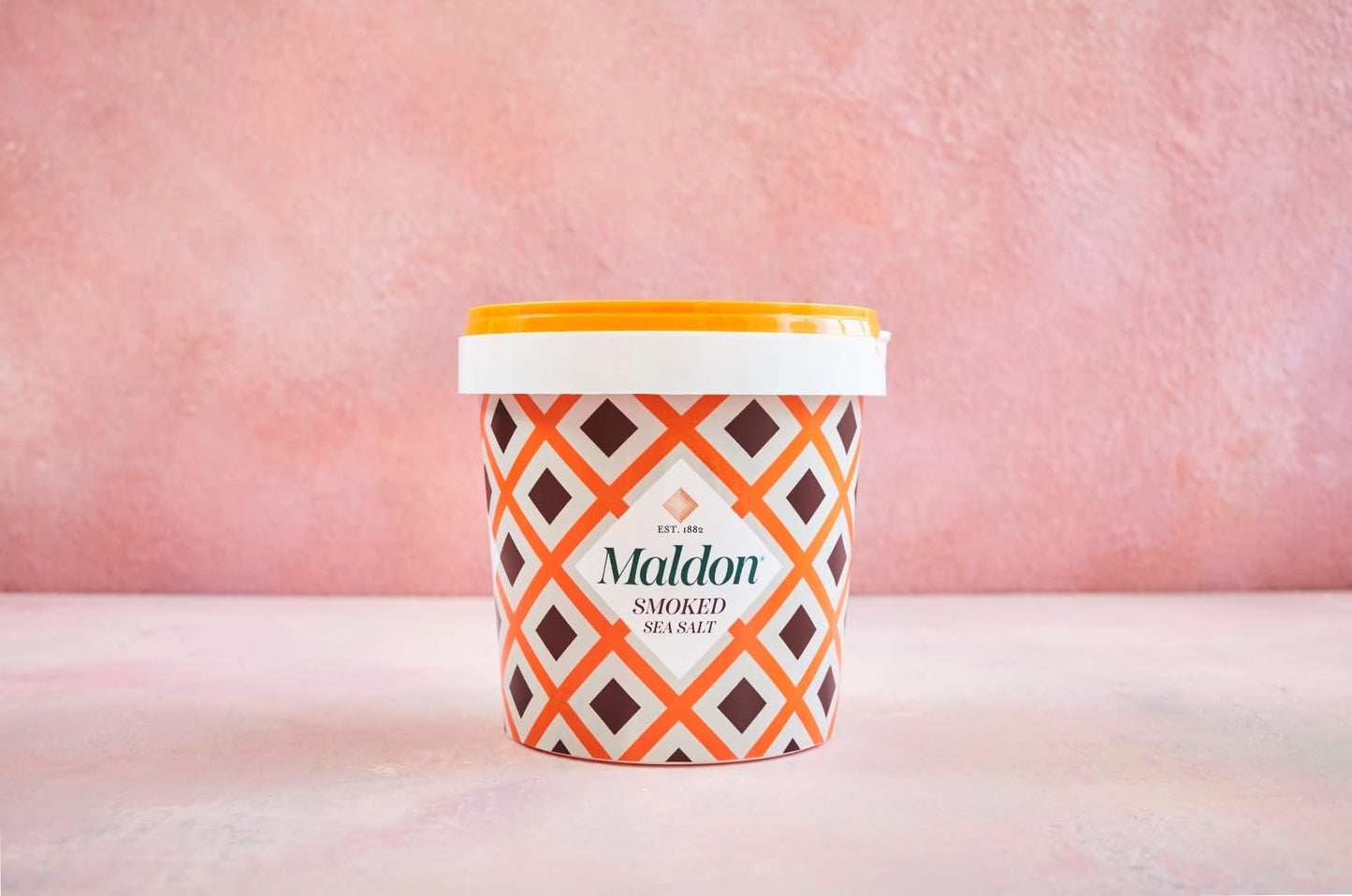 Maldon Salt, Smoked Sea Salt Flakes, 1.1 lb (500 g), Bulk Tub, Kosher, Natural, Gently Smoked Over Oak, Handcrafted, Gourmet, Pyramid Crystals